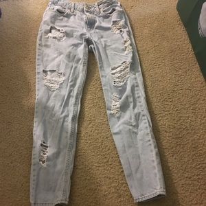 Gently used vintage wash Forever21 boyfriend jeans